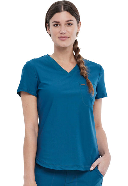 Cherokee Tuckable V-neck Top in Iron